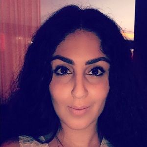 Meet your Posher, Carolyn